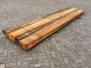 7x Eiken Balken Fijnbezaagd, 150x150mm, Lengte 500cm